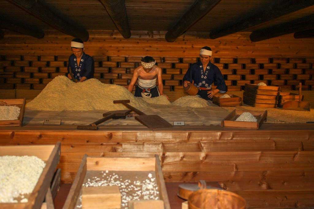 Hakutsuru Sake Brewery