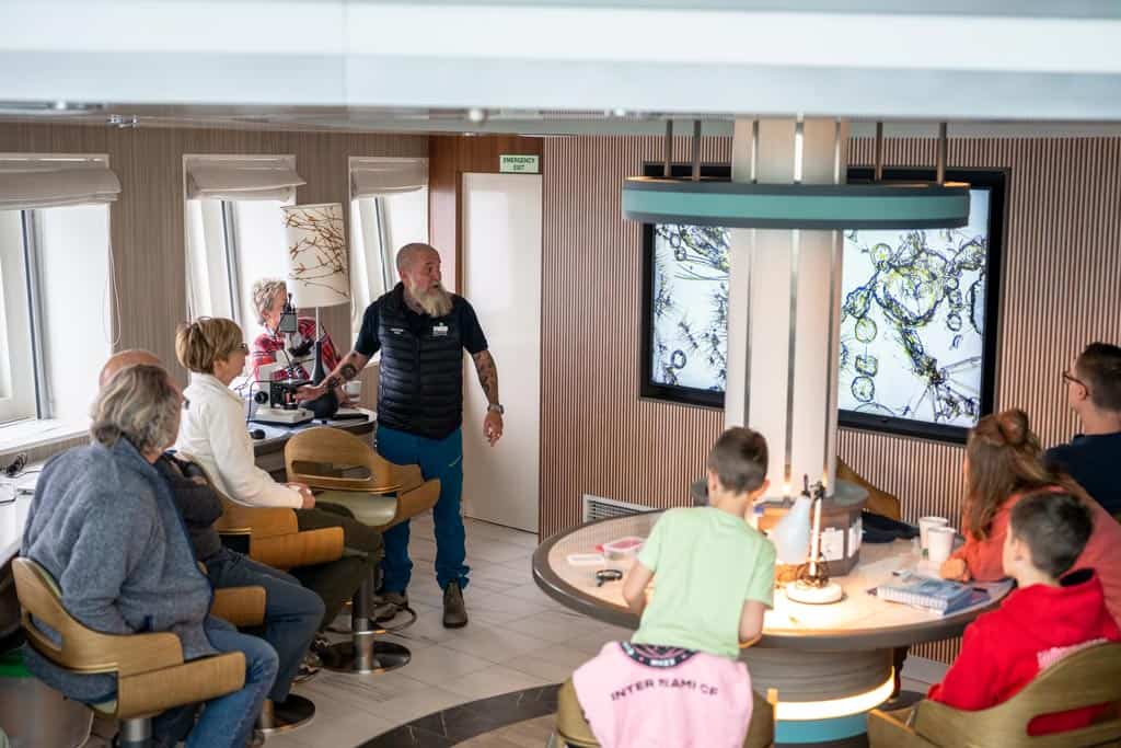 Citizen Science Lab Dr Leo