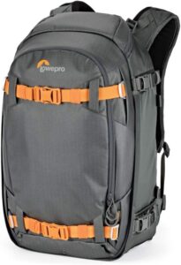 Lowepro Whistler Awii