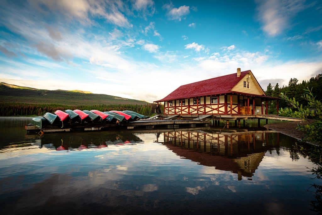 Lake Maligne Canoes