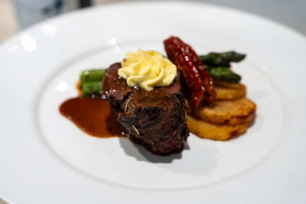 Meals At Gentoo Restaurant