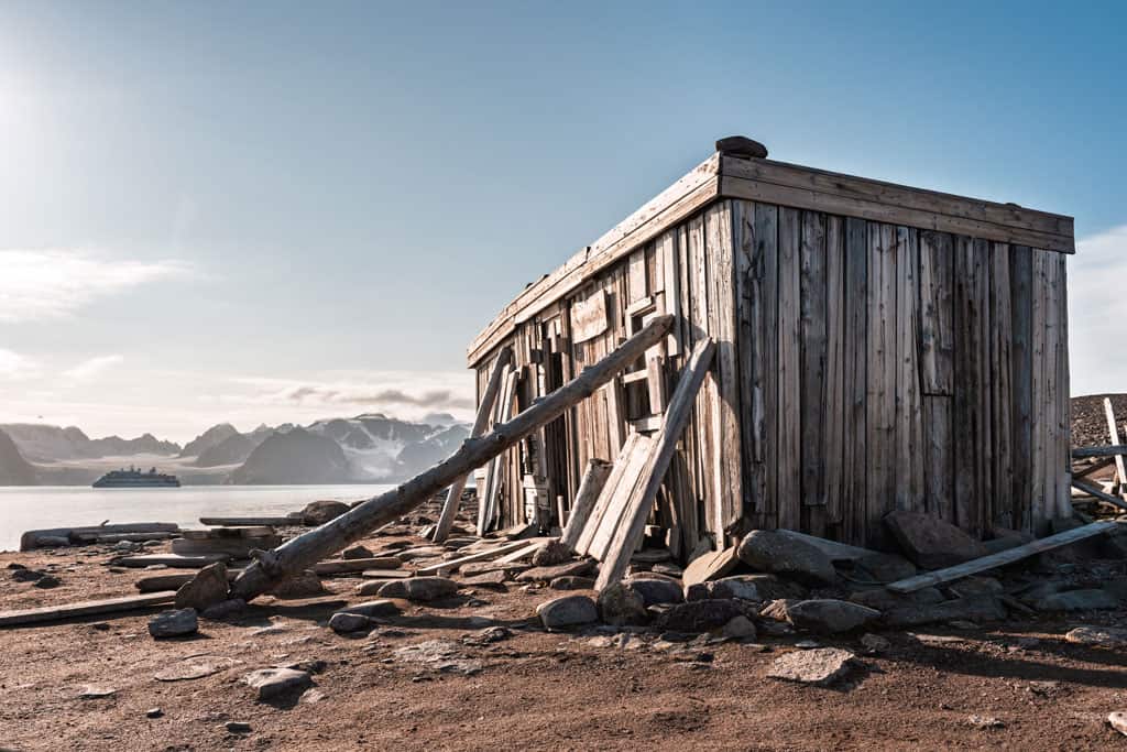 Trappers Hut Alicehamna