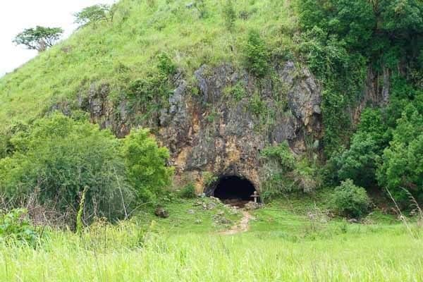 Cave Site 1 Plain Of Jars Phonsavan Laos
