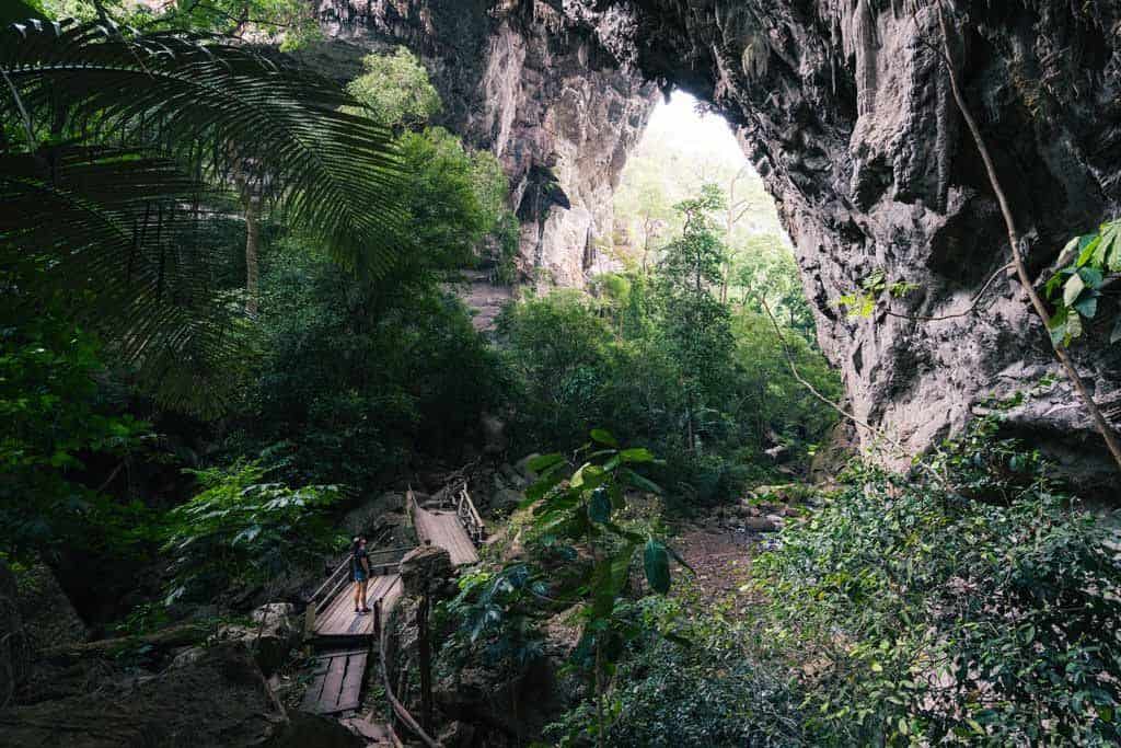 Tham Than Lod National Park