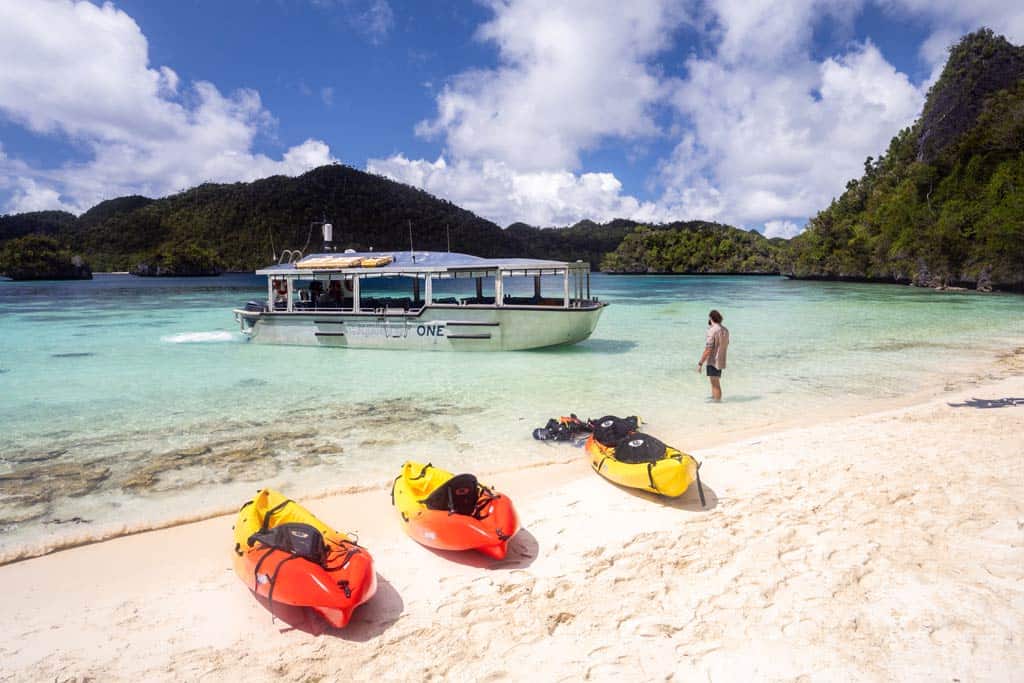 Xplorer With The Kayaks